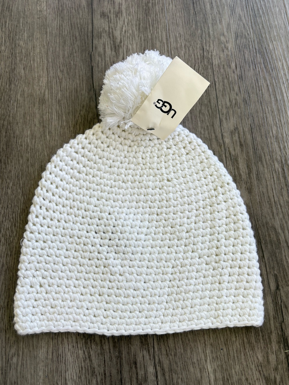 NWT Ugg Knit Beanie with Yarn Pom Pom OS - Picture 2 of 4